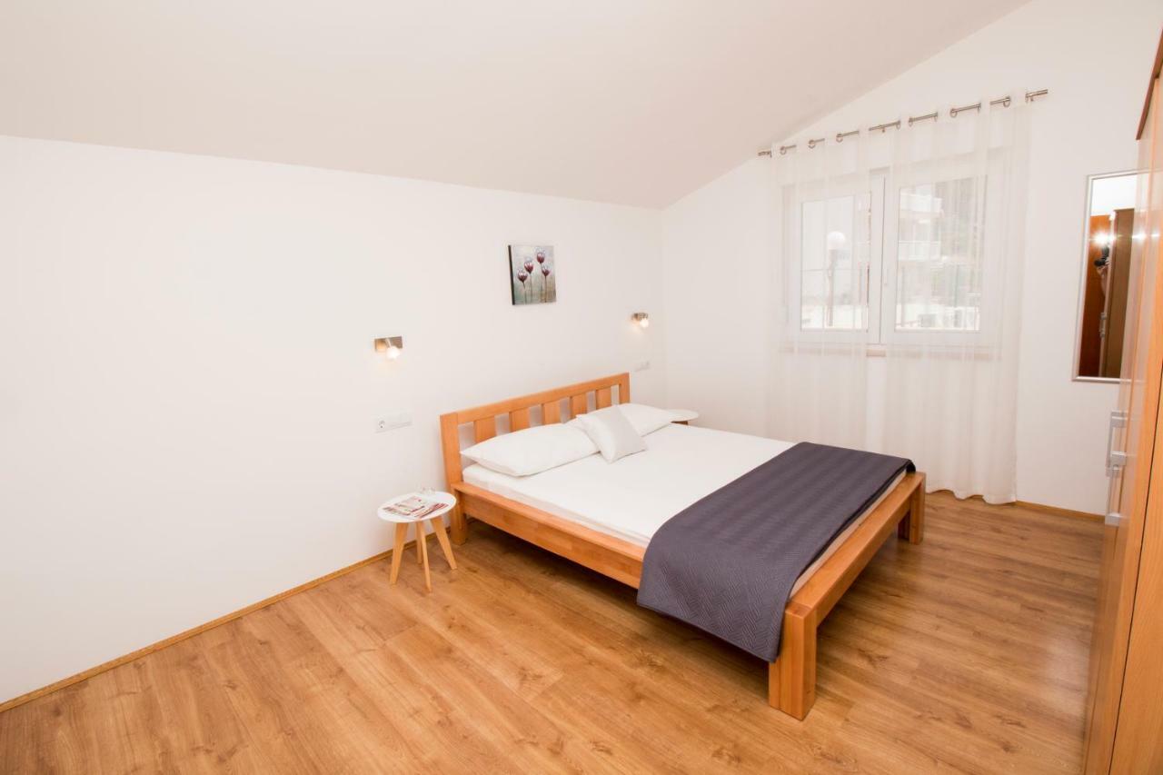Apartments Liber 로크바 로고즈니차 외부 사진